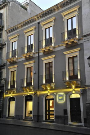Отель Etnea 454 Catania Luxury Rooms  Катания